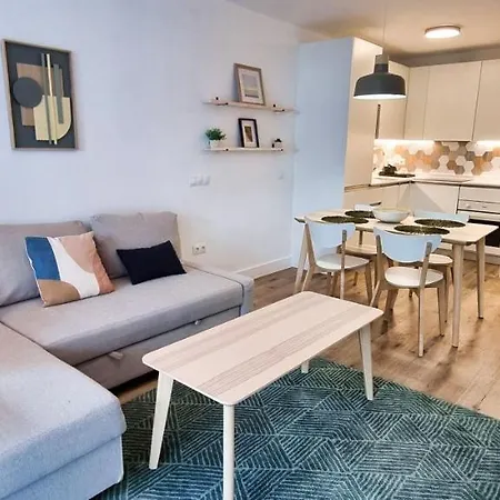 Apartment Exclusive Two Bedroom In Centre