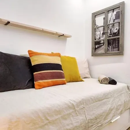 Apartment Exclusive Two Bedroom In Centre